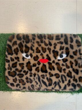 RARE Samo Ondoh Leopard Large Clutch. NWOT
